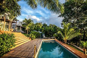 Red Coconut Self Catering