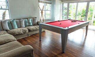 Red Coconut Self Catering