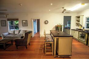 Red Coconut Self Catering