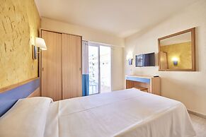 AHOI! Urban Beach Hotel