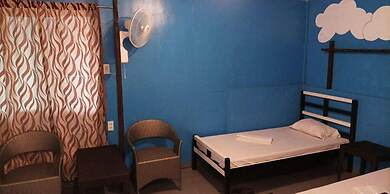 Toris Backpackers Paradise