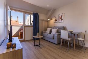 Vigo Bay Apartments by Olala Homes