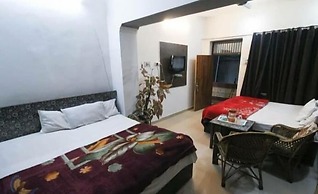 Narayani Guest House By GRB