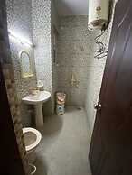 Narayani Guest House By GRB