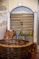 Village Little House at Roustika