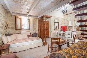 Village Little House at Roustika