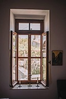 Melody House in Roustika