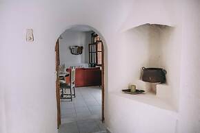 Melody House in Roustika