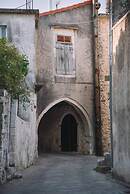 Melody House in Roustika