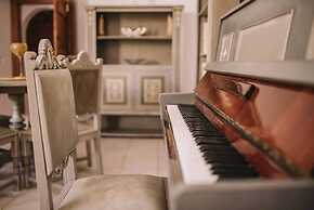 Melody House in Roustika