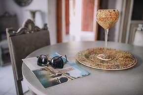 Melody House in Roustika