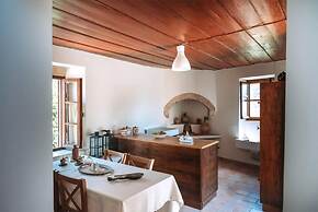 Melody House in Roustika