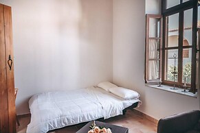 Melody House in Roustika