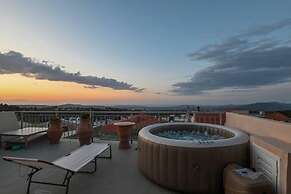 Dm-discover Margarites Home