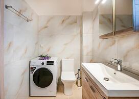 Maroulas Natura Palace