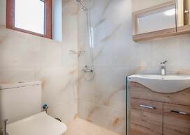 Maroulas Natura Palace