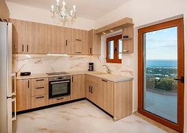 Maroulas Natura Palace