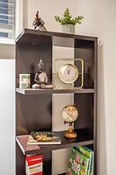 Cozy 5 Bedroom House in Downtown Toronto