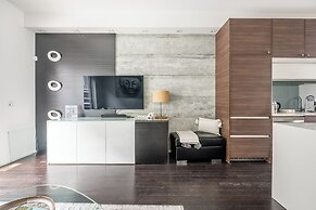 Cozy 5 Bedroom House in Downtown Toronto