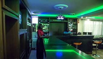 Hôtel Univers 3 Aéroport Luxe