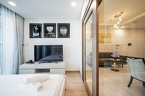 2 Bed Landmark 81