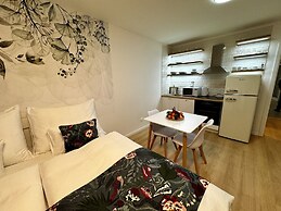 GALANDA APARTMENTS