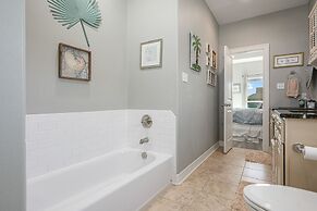 Sea Leggs 3 Bedroom Home by RedAwning