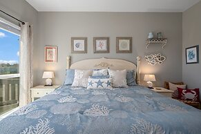 Sea Leggs 3 Bedroom Home by RedAwning