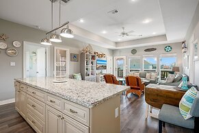 Sea Leggs 3 Bedroom Home by RedAwning