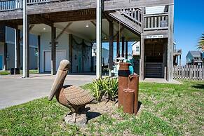 Sea Leggs 3 Bedroom Home by RedAwning