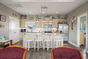 Sea Leggs 3 Bedroom Home by RedAwning