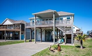 Sea Leggs 3 Bedroom Home by RedAwning