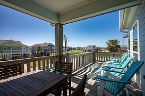 Sea Leggs 3 Bedroom Home by RedAwning