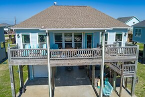 Sea Leggs 3 Bedroom Home by RedAwning