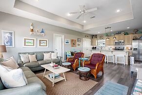 Sea Leggs 3 Bedroom Home by RedAwning