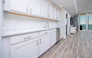 Phoenix Gulf Towers 905 4 Bedroom Condo