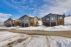 Ski-in/ski-out Granby Ranch Retreat: Pool Access!