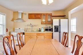 Sunny Florida Getaway w/ Patio, Near Disney World!