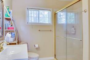 Sunny Florida Getaway w/ Patio, Near Disney World!