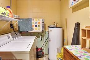 5 Mi to Lake Sumter Landing: Bright Home w/ Patio