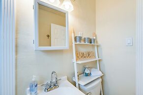 4 Mi to Beach: Charming Port Charlotte Home!