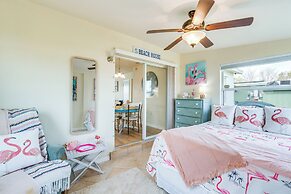 4 Mi to Beach: Charming Port Charlotte Home!