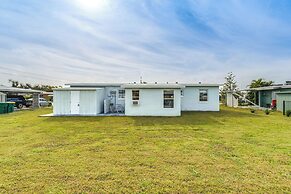 4 Mi to Beach: Charming Port Charlotte Home!