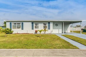 4 Mi to Beach: Charming Port Charlotte Home!
