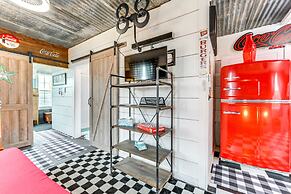 Fifties Diner-style Llano Home w/ Shared Fire Pit