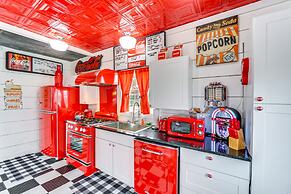 Fifties Diner-style Llano Home w/ Shared Fire Pit
