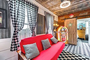 Fifties Diner-style Llano Home w/ Shared Fire Pit