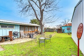 Fifties Diner-style Llano Home w/ Shared Fire Pit