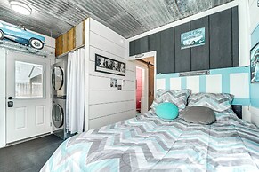 Fifties Diner-style Llano Home w/ Shared Fire Pit