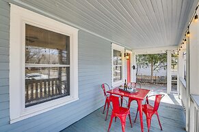 Bright Lawrence Vacation Rental ~ 1 Mi to KU!